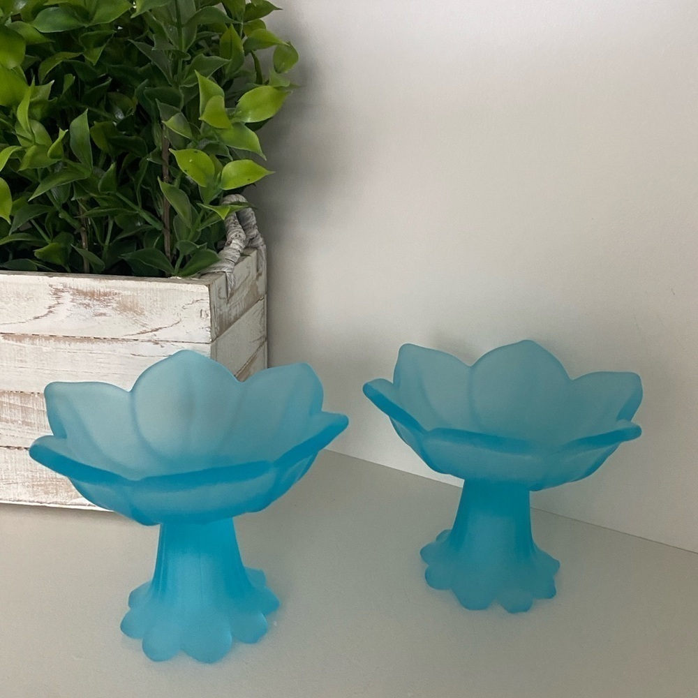 Westmoreland Blue Mist Satin Lotus Trinket Dish or Candle Holder Vintage